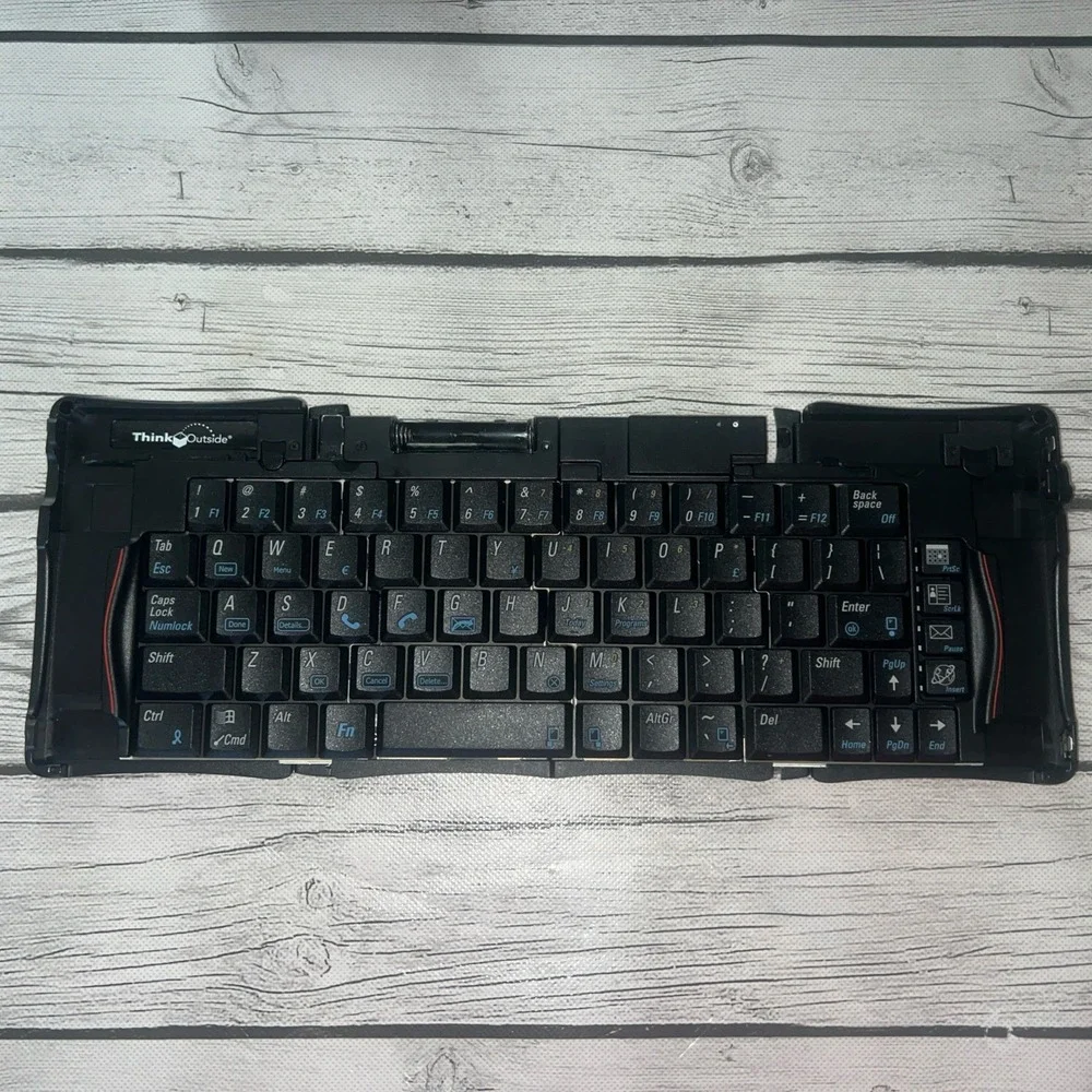 Think Outside Stowaway Sierra Bluetooth Folding Keyboard STBT01 READ